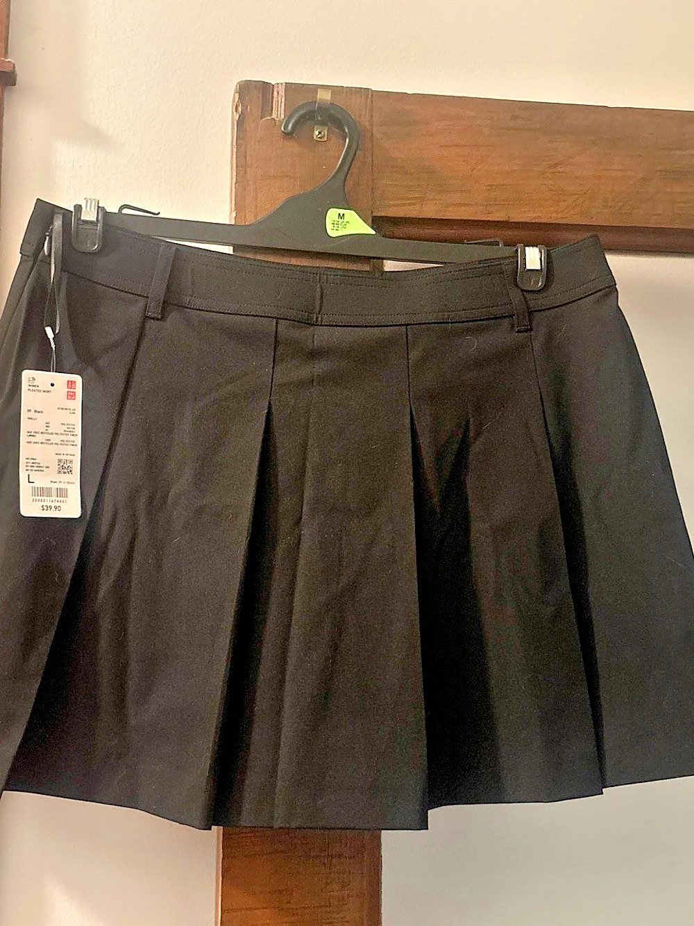 Uniqlo Pleated Skort in Black Large NWT